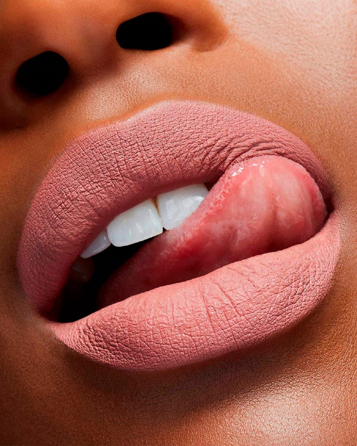 M&middot;A&middot;C LOCKED KISS INK (LABIAL L&Iacute;QUIDO MATE)